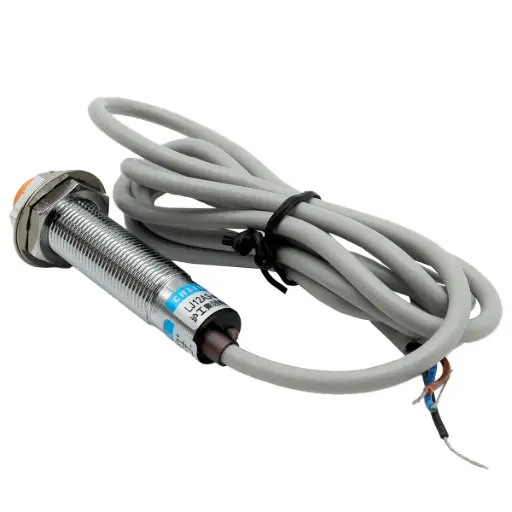 [5212] Sensor de Proximidad Inductivo LJ12A3-4-Z/BY PNP Metales 4mm